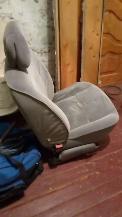 Продаєз Авто сидіння