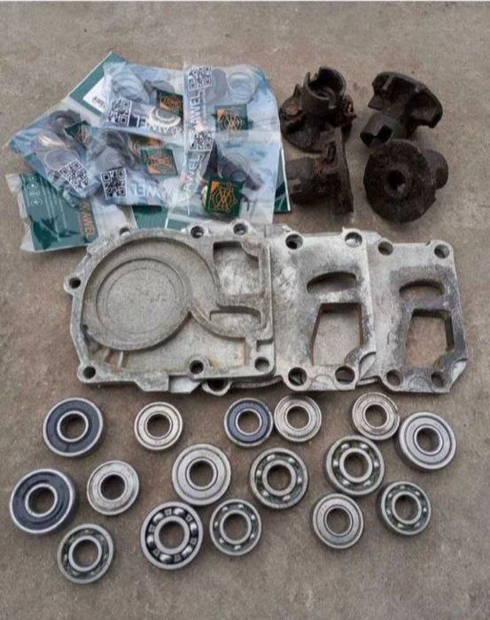 Помпы Уаз,Газ 21,24,шкив,краны,крышки,термостаты,подшипники,флянцы,вал