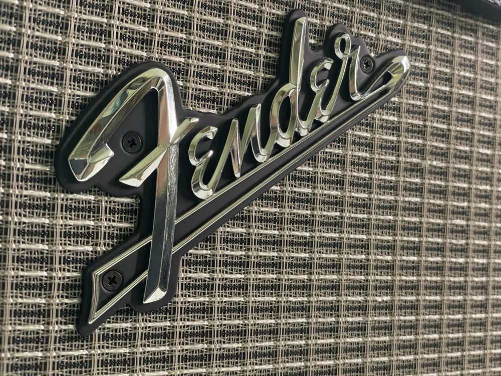 Fender Mustan I v2