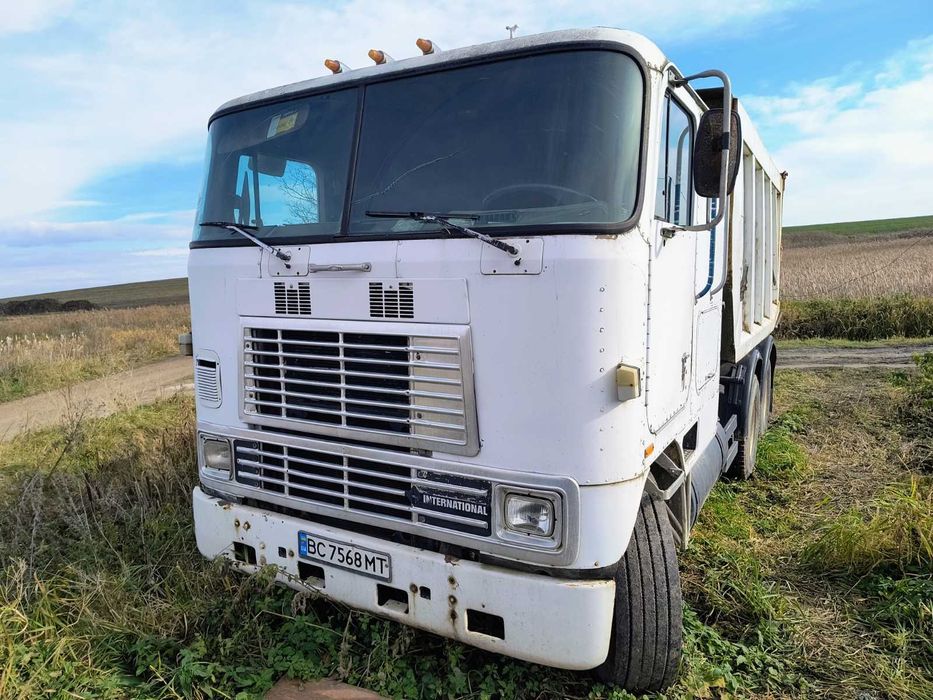 Самоскид International 9600