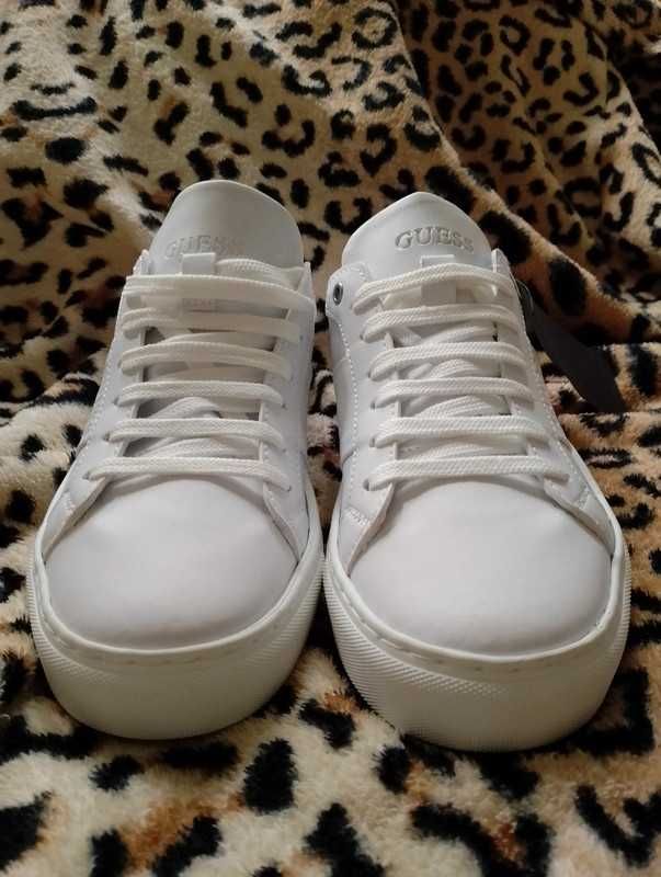 Guess białe sneakersy 36 buty sportowe
Nowe