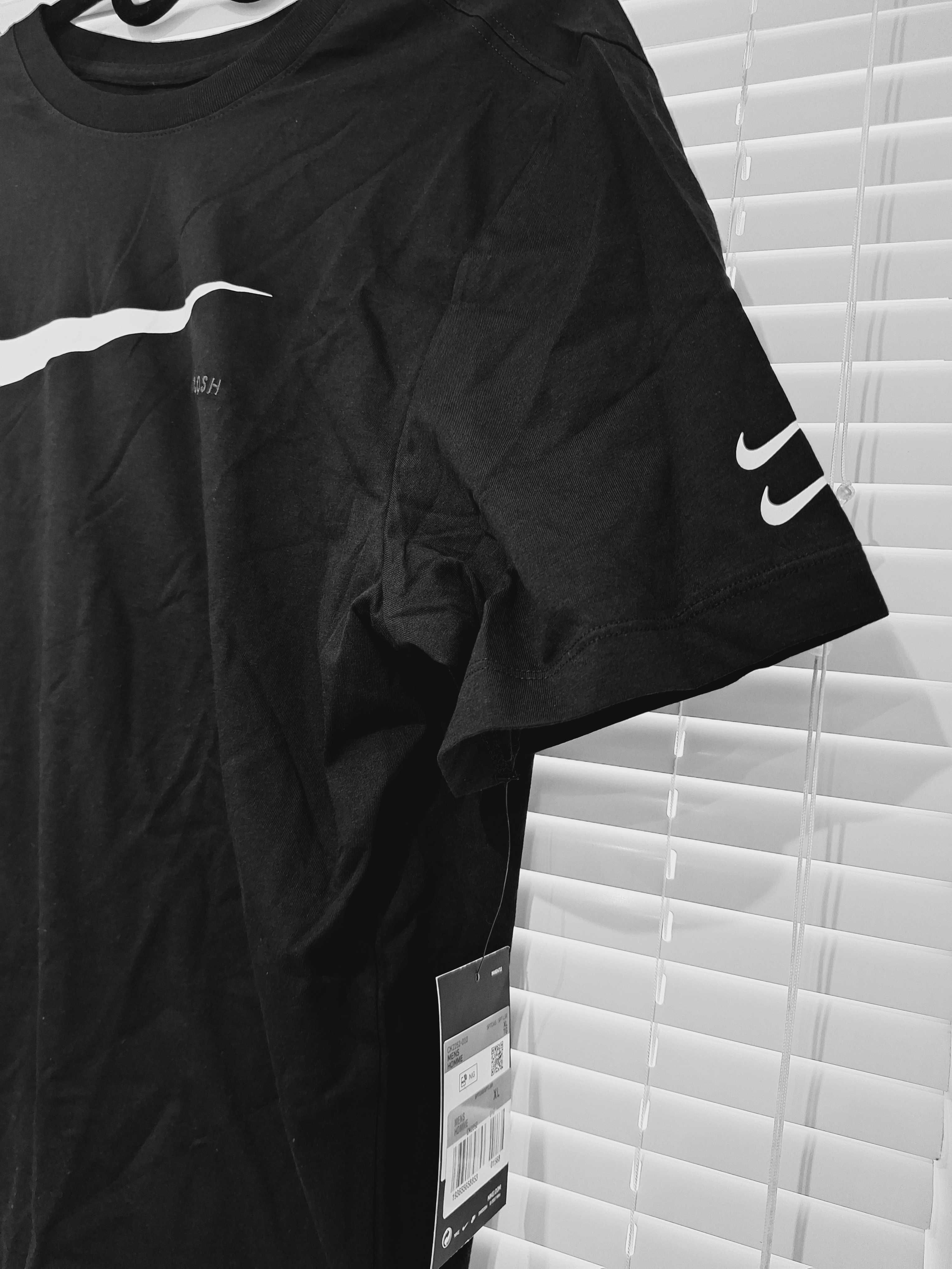 nowy oryginalny podkoszulek/t-shirt Nike TEE r.XL czarny