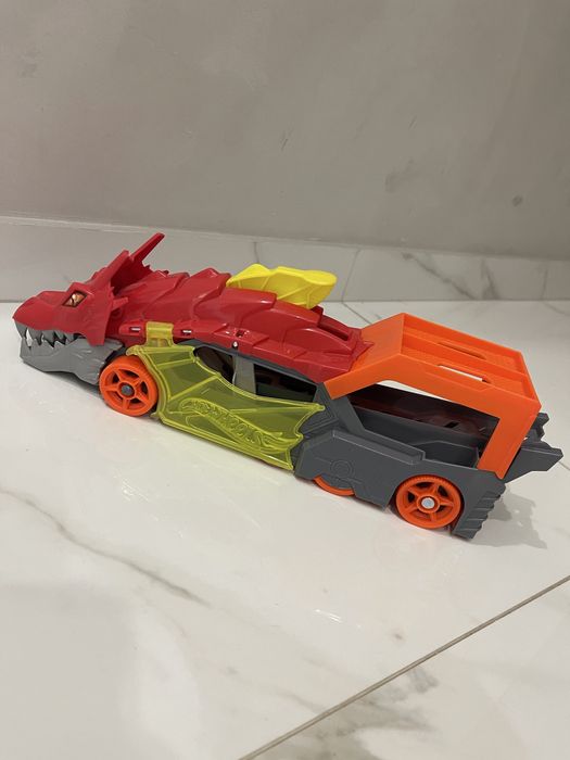 Хот вілс Паща Дракона автовоз