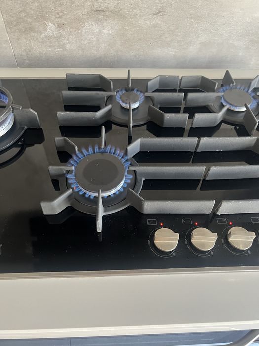 Fantástica placa Miele à gás 90 cm