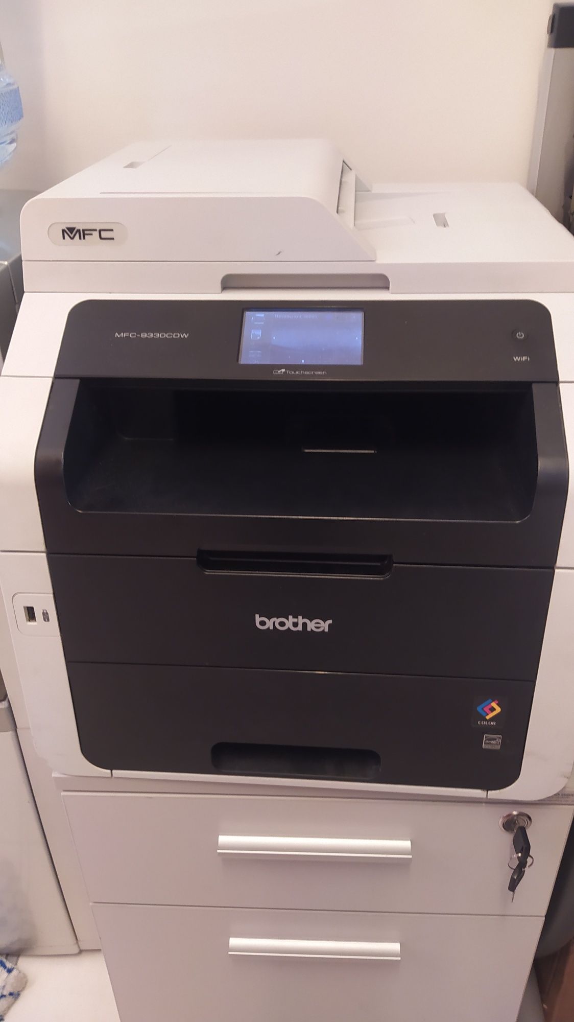 Принтер  Brother MFC-9330CDW