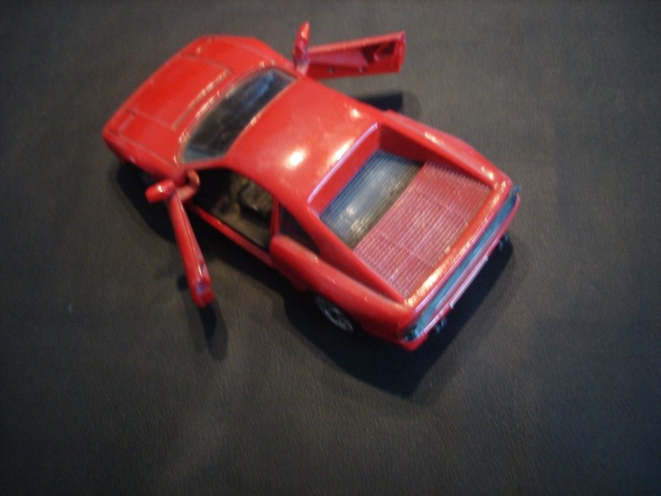 Miniaturas Ferraris de coleção