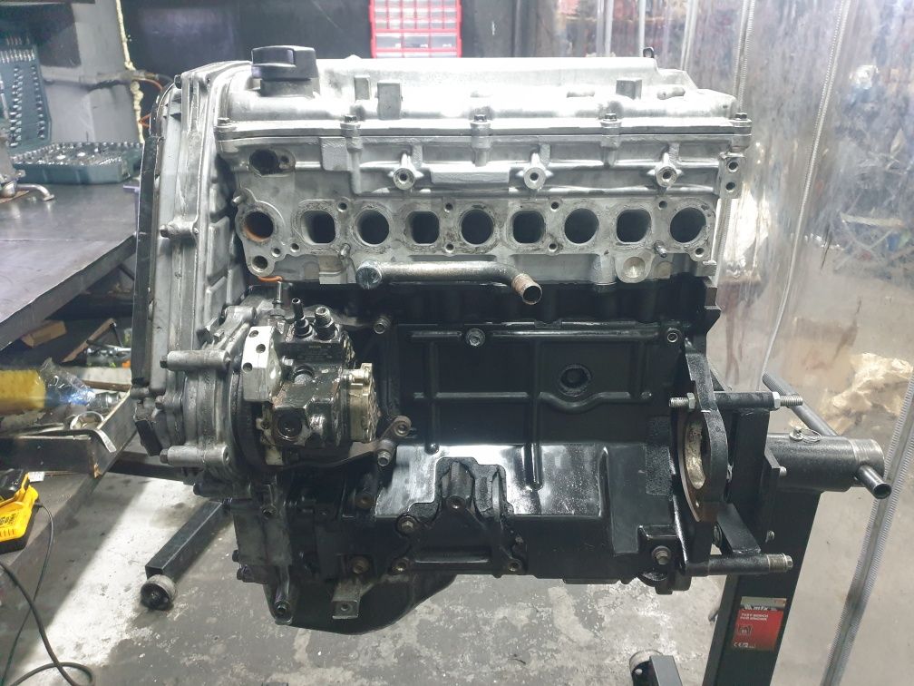 Двигатель Мотор Kia Sorento соренто Hyundai H-1 н1 2.5 crdi D4CB 140лс