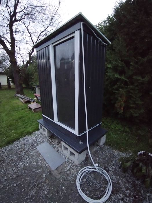 Toaleta Łazienka WC z prysznicem na budowę