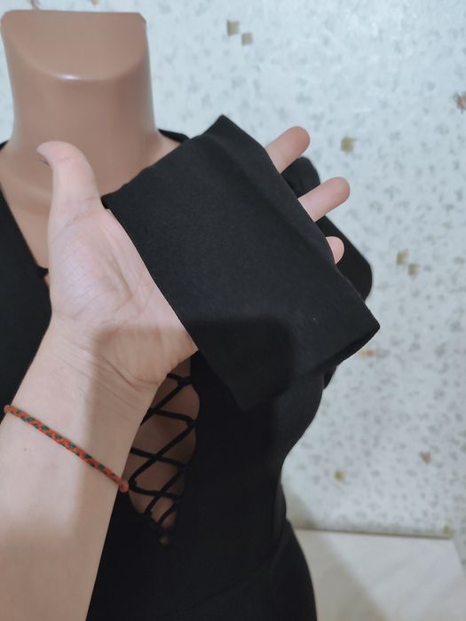 Продам чёрное платье для девочки подростка р 158