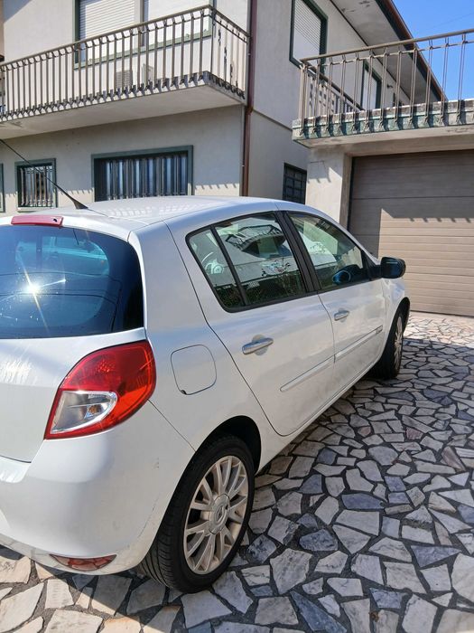 Renault clio 2010