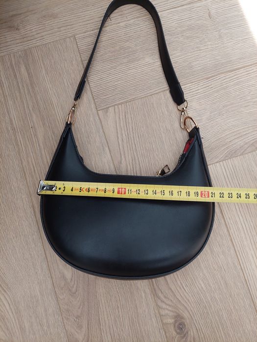 Czarna torebka na ramię nowa