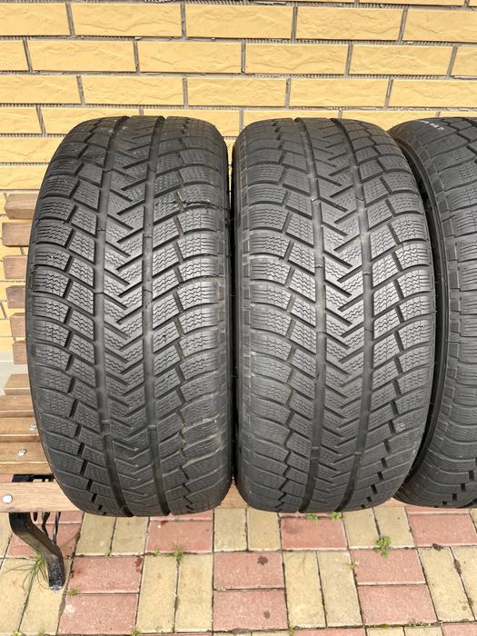 Шини Резина 255.55 R18 Michelin Зима