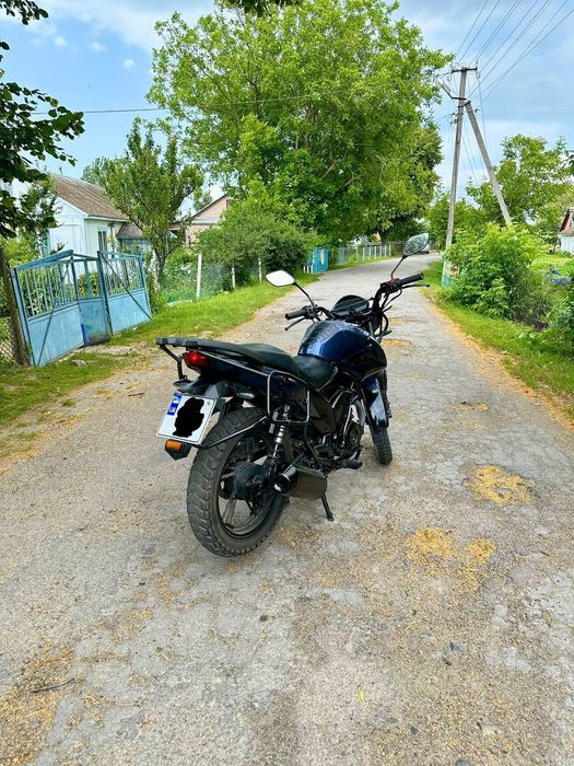 Продам мотоцикл ліфан стр 200