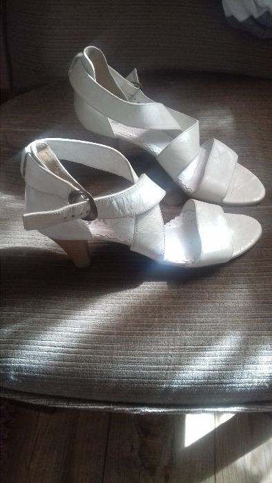 Sandały Białe AGA rozmiar 38