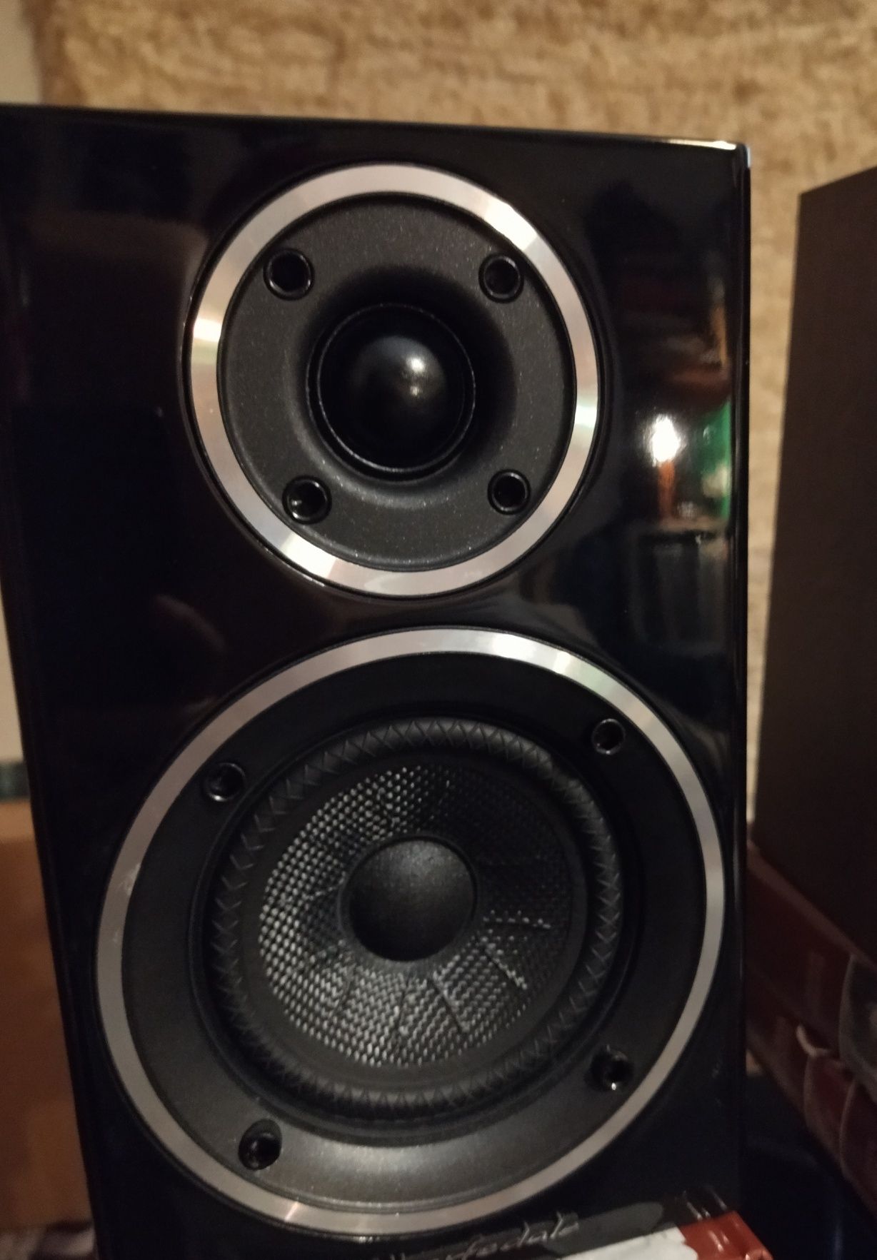 Colunas Wharfedale Diamond 210