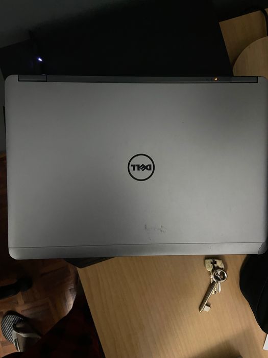 Computador Portátil (DELL)