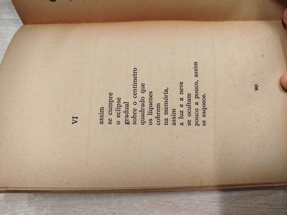 Micropaisagem - Carlos de Oliveira