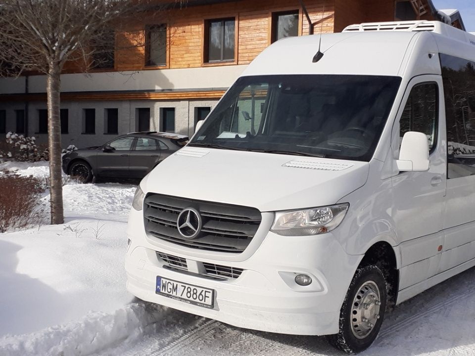 Muczne Ustrzyk Górne Wołosate Wetlina taxi wynajem autokarów busów