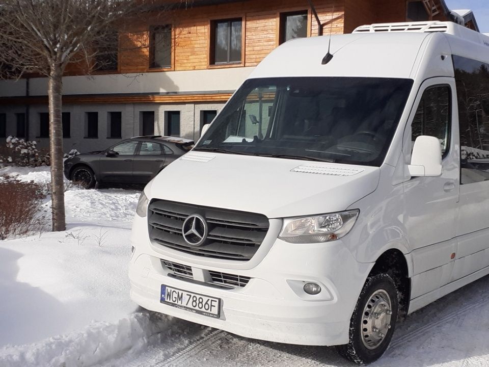 Muczne Ustrzyk Górne Wołosate Wetlina taxi wynajem autokarów busów