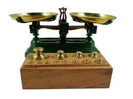 Balança antiga em ferro