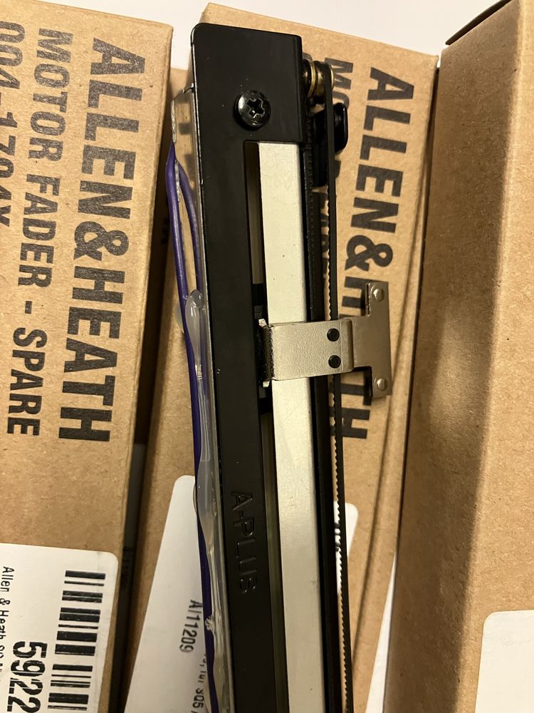 Allen&Heath motor fader
