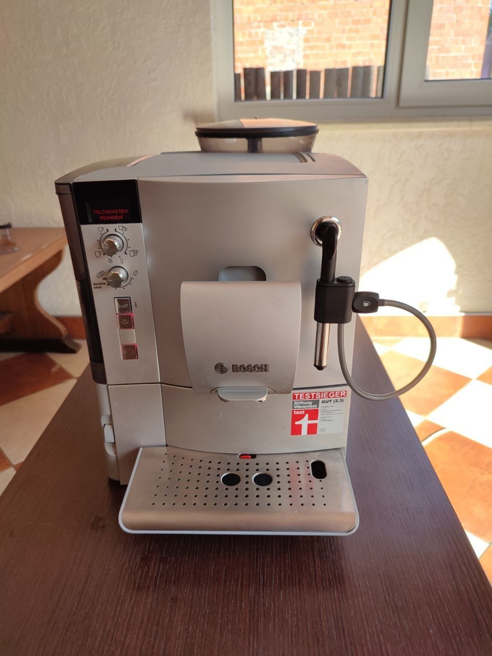 Кавомашина Bosch Vero Cafe Latte TES5035IDE

Обслужена. Гарний стан.