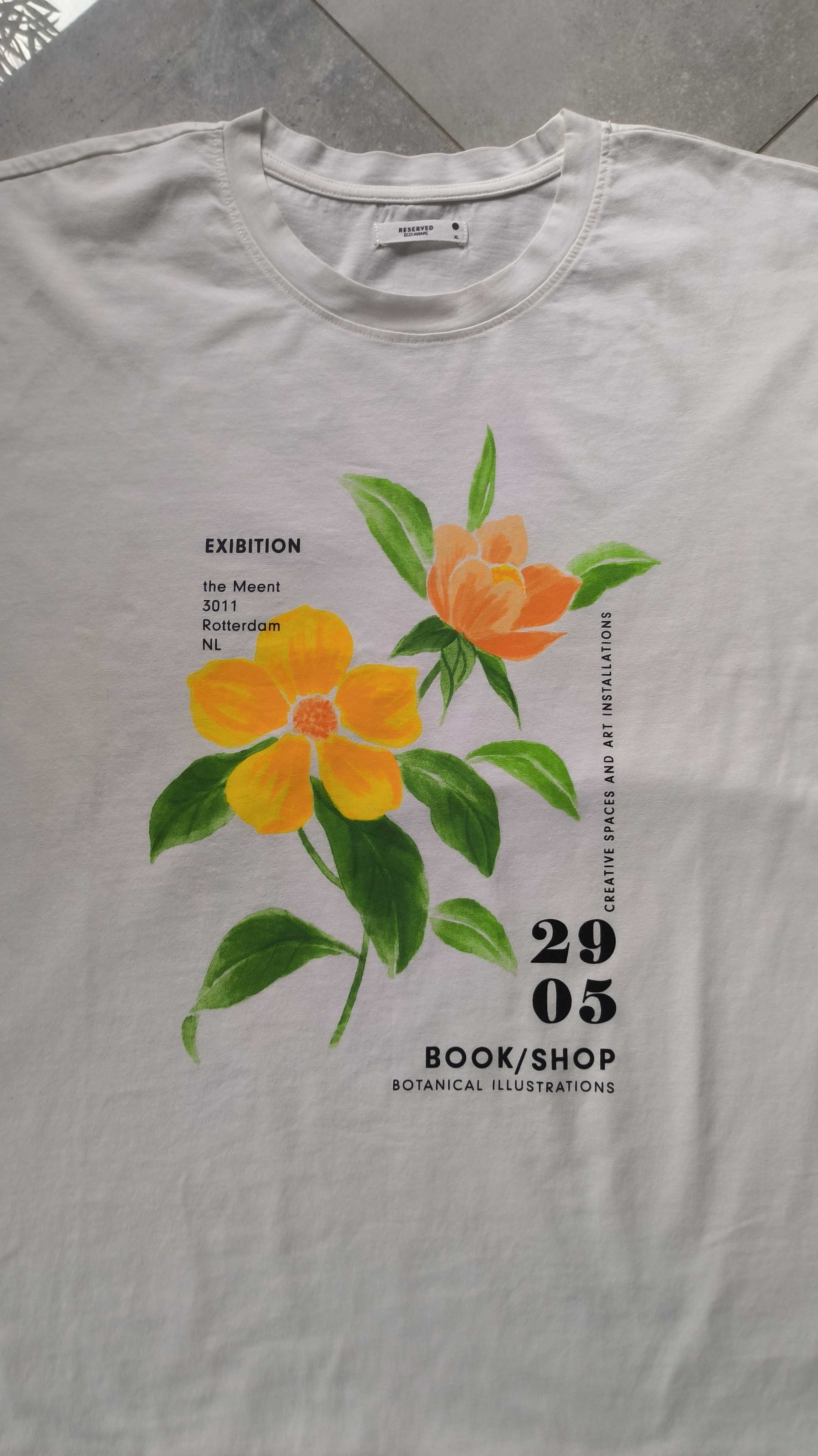 T-shirt oversize z kwiatami
