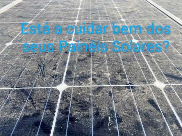 Limpeza automática de painéis solares