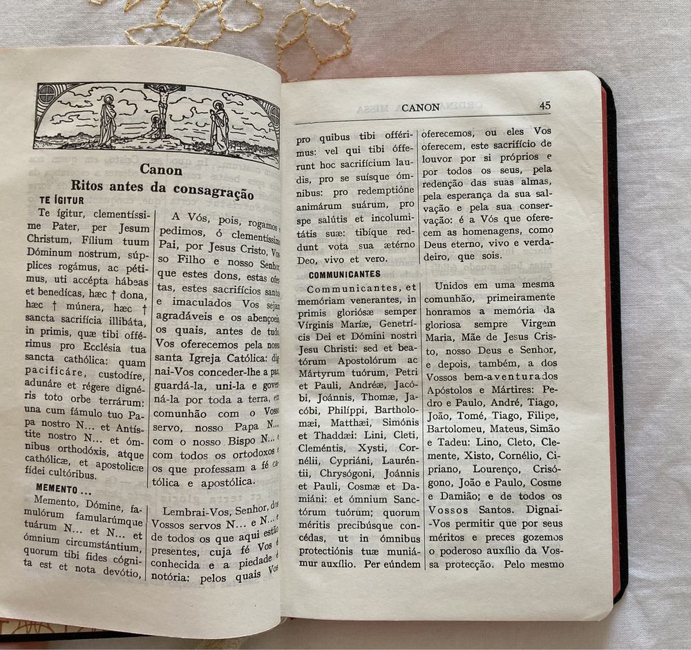 Missal Romano dos Domingos e Festas - Monsenhor Freitas Barros (1948)