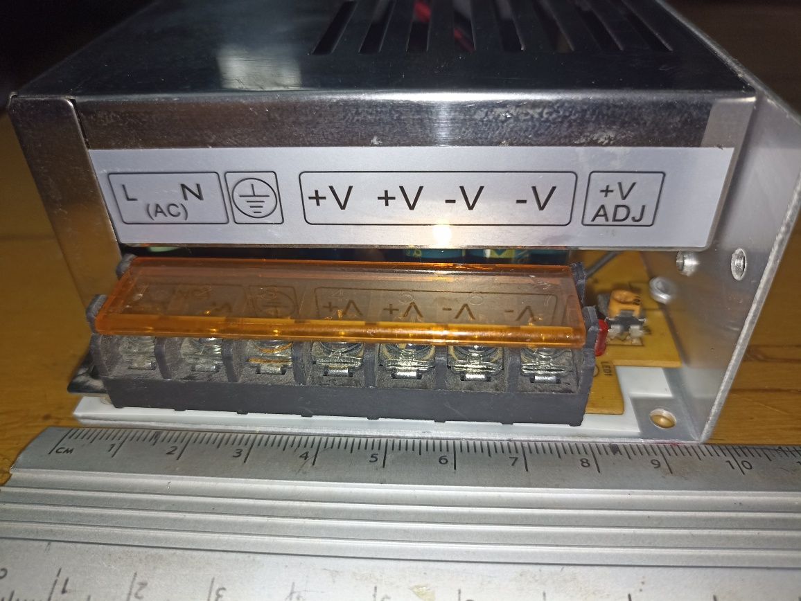 Power Supply Блок живлення.