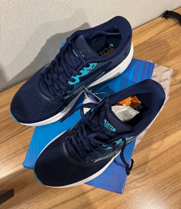 кросівки Joma, розмір 39, нові