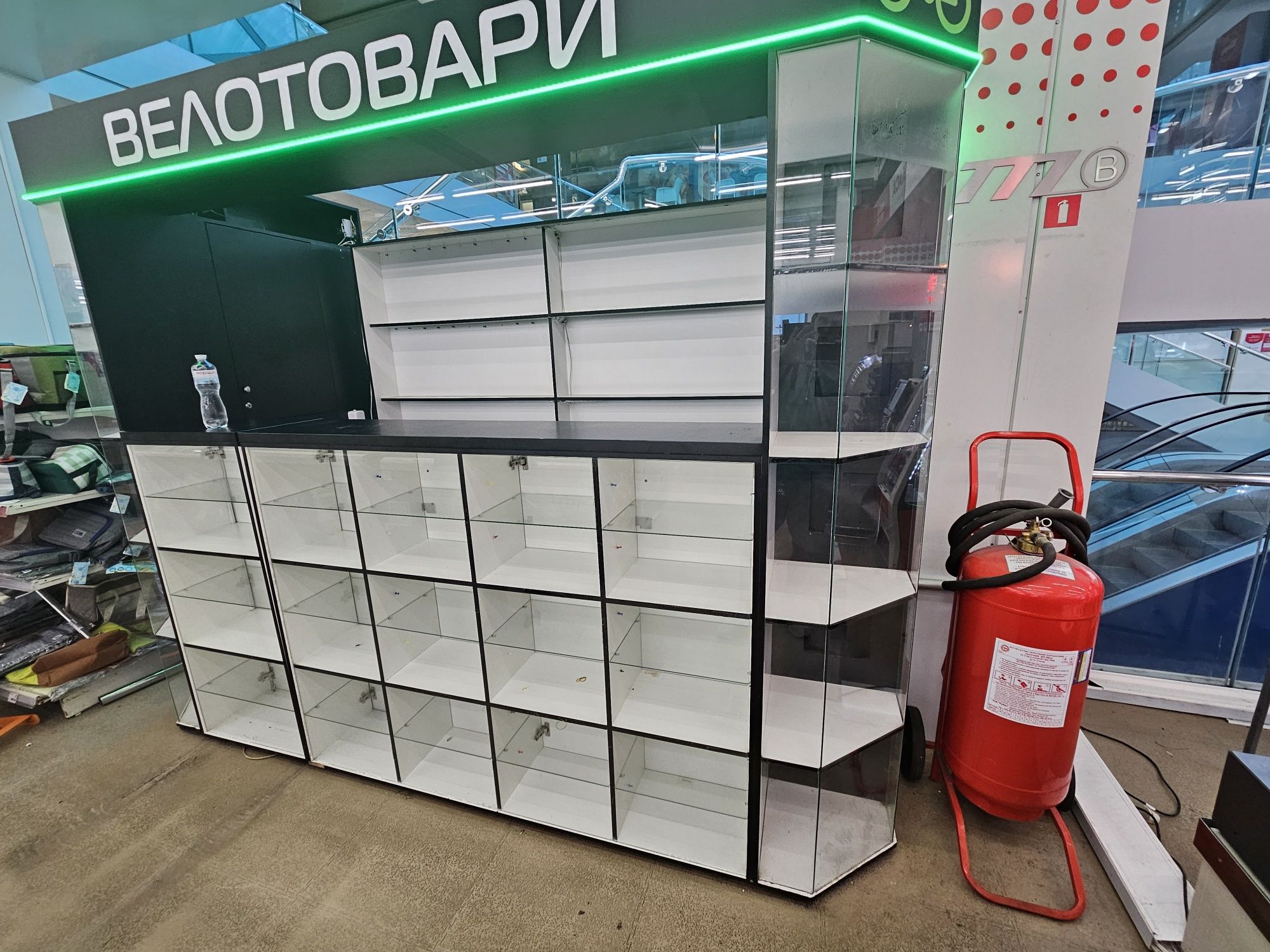 Полка для торговли / точка продажи