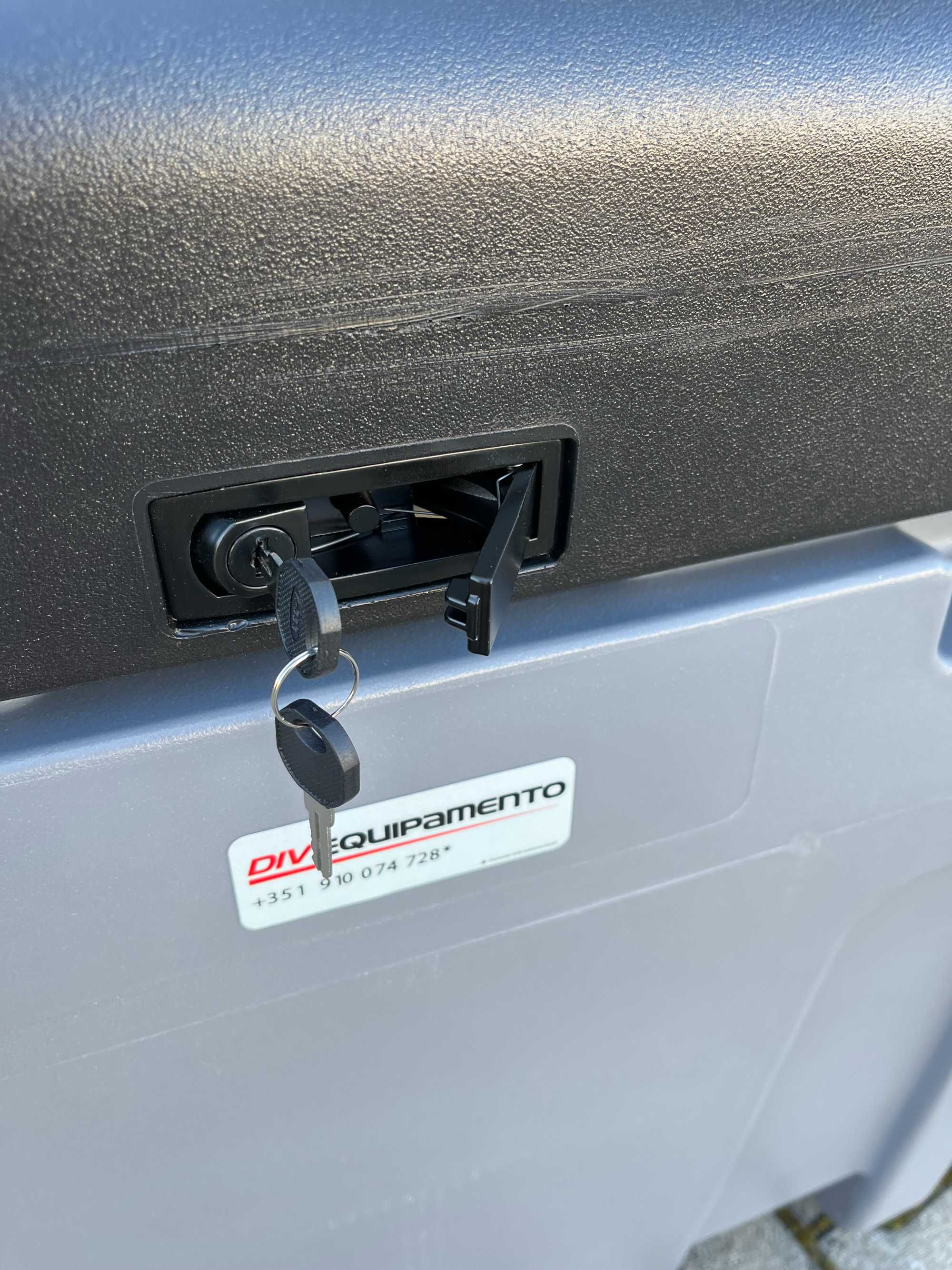 Depósito para Pick-up de gasóleo 400+50 lts de AdBlue certificado.