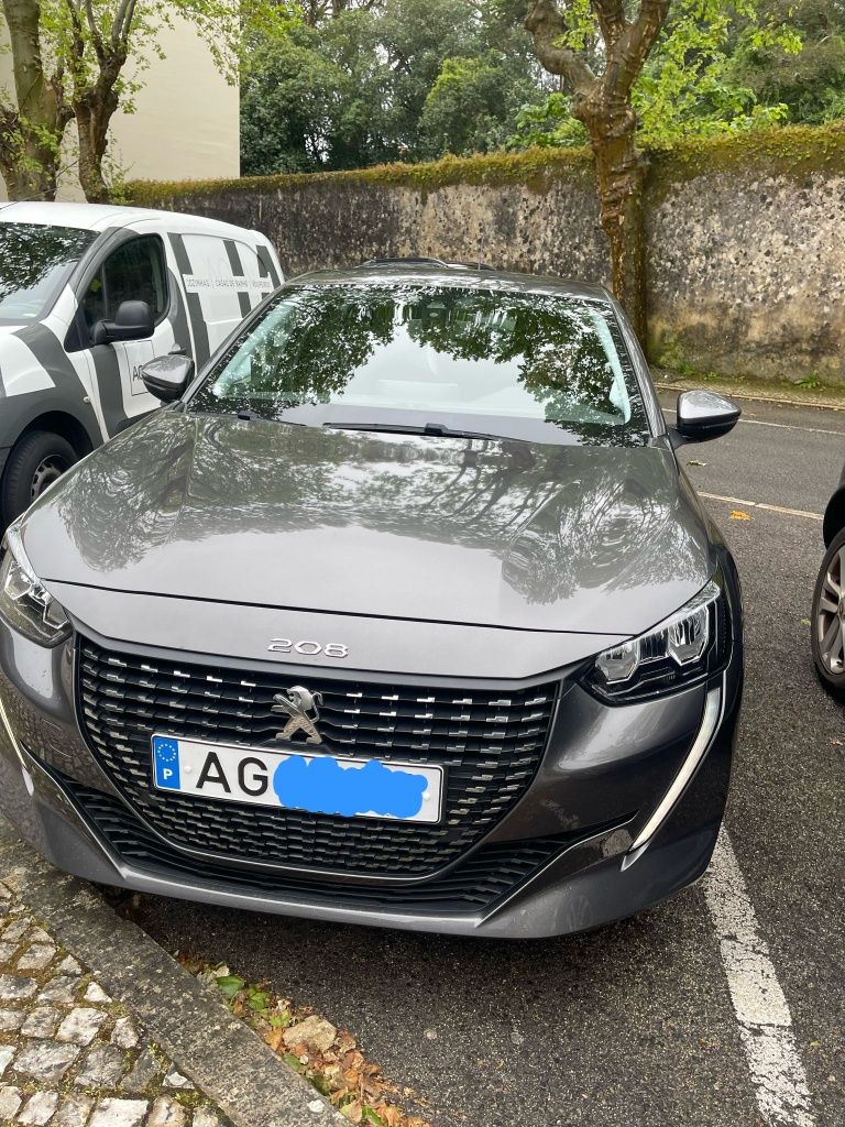 Peugeot 208 de 2021 58.000mil km 75cv