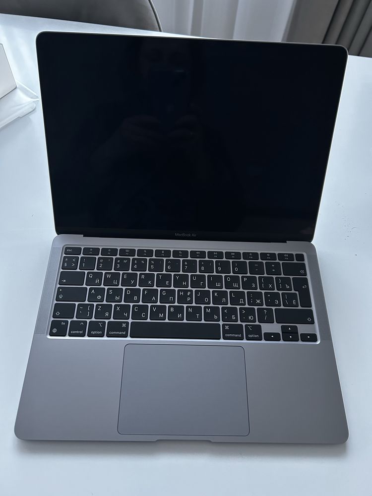 Macbook Air M1, 2020, новий