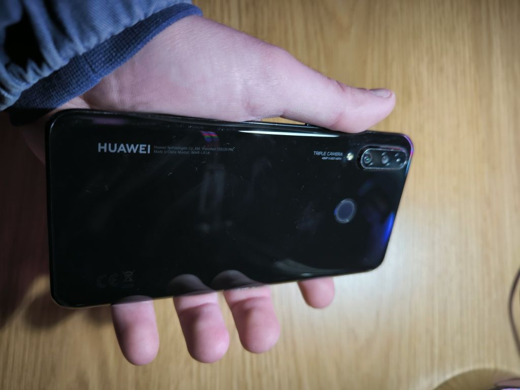 Huawei P30 Lite em bom estado
