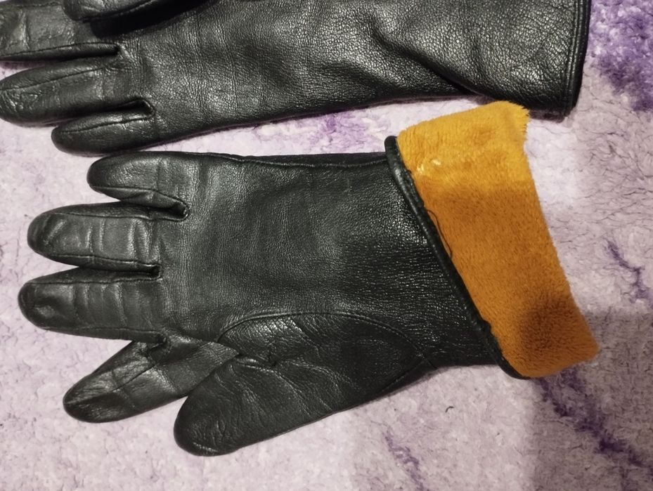 Перчатки жіночі шкіряні