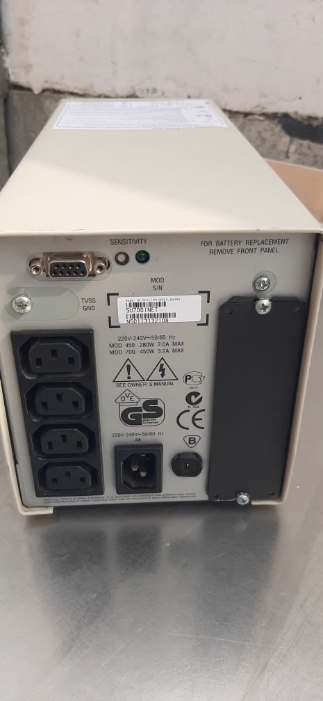 Бесперебойник. Преобразователь 220 / 120.  Smart UPS