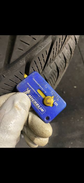 Opony zimowe Pirelli Scottozero 255/45/20