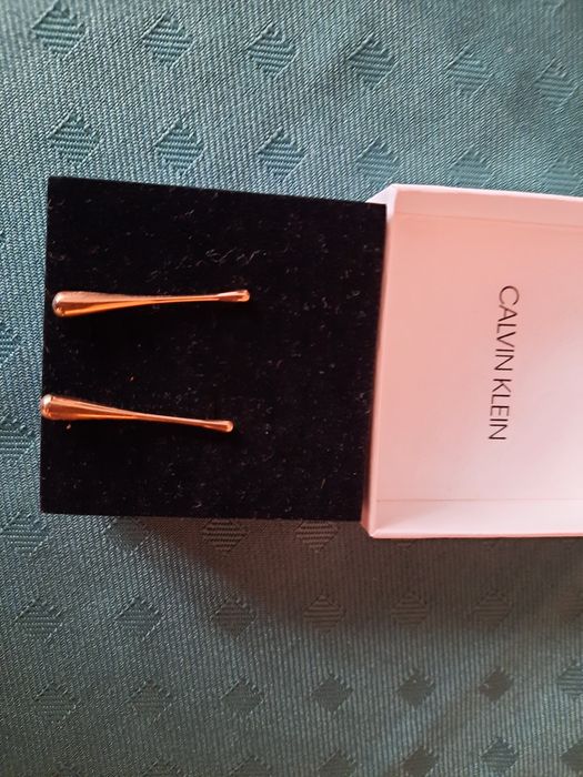 Calvin Klein oryginalne kolczyki. Na sztyft.
