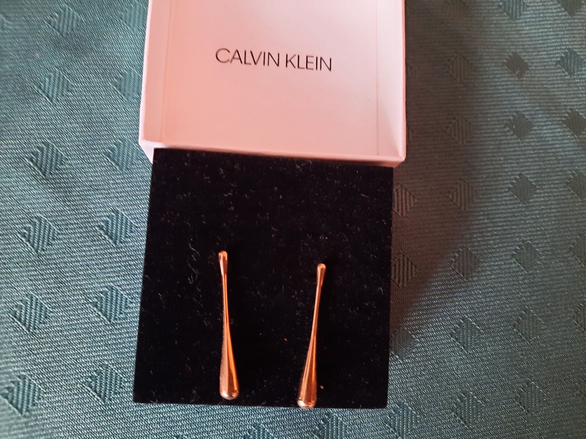 Calvin Klein oryginalne kolczyki. Na sztyft.
