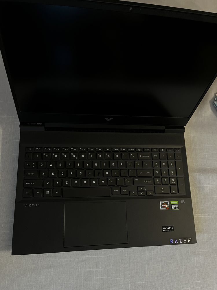 Laptop Gamingowy HP Victus16 AMD Ryzen 7 5800H/16GB/1TB/RTX3060, 144hz