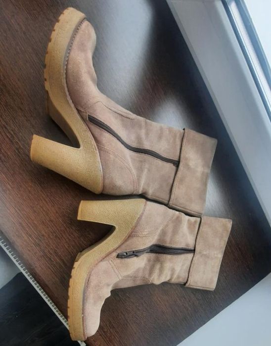 Чоботи, розмір  39 розмір