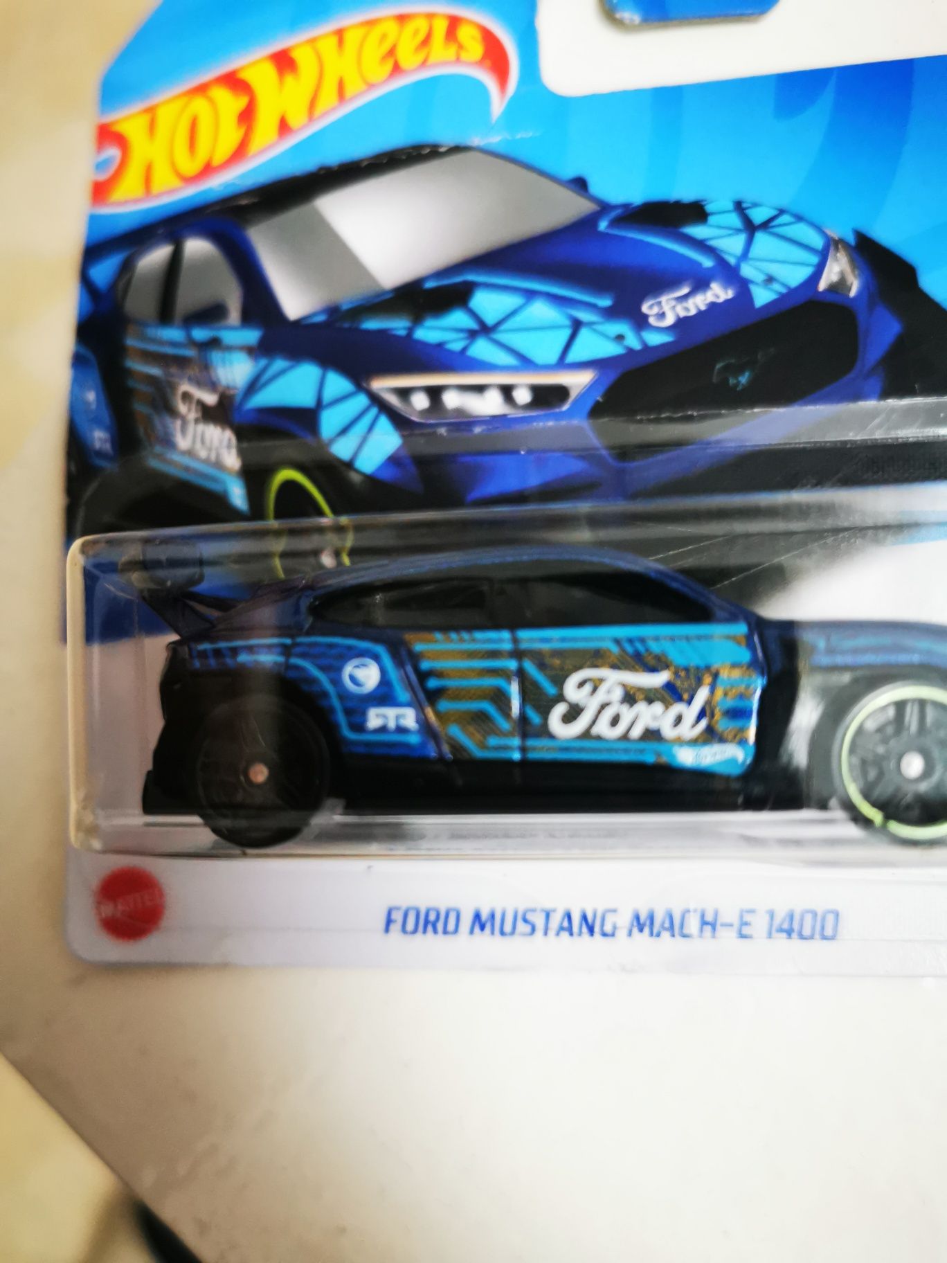 Ford Mustang Mach-E 1400 Treasure Hunt Hot Wheels 2024