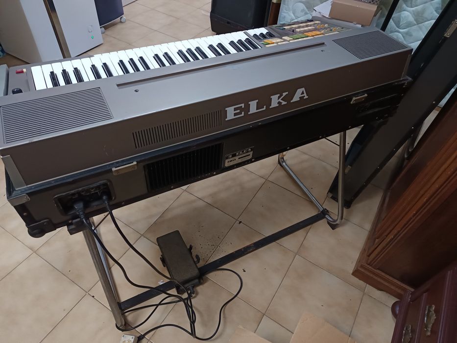 Piano dois teclados