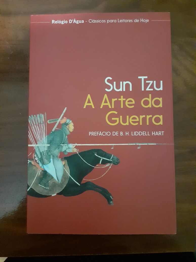 Vendo livro "A arte da guerra"