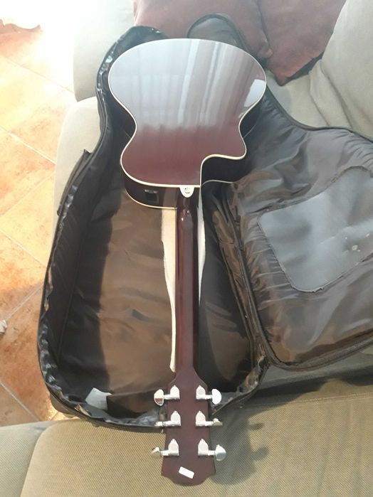 Guitarra Yamaha APX 500