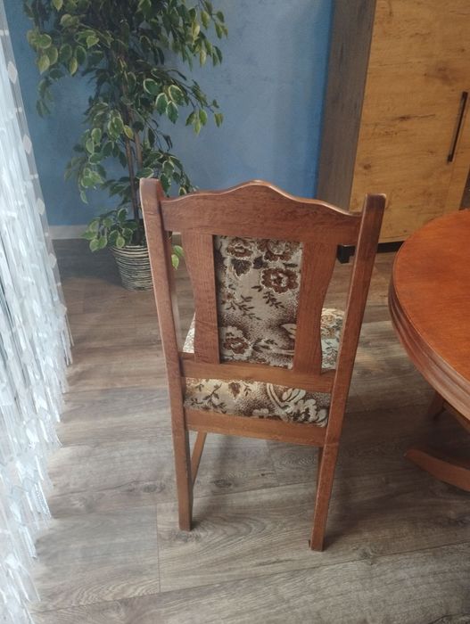 Stol plus 6 krzeseł