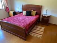 Mobilia de quarto em cerejeira