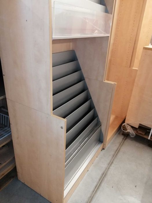 Regał wysoki jasny buk